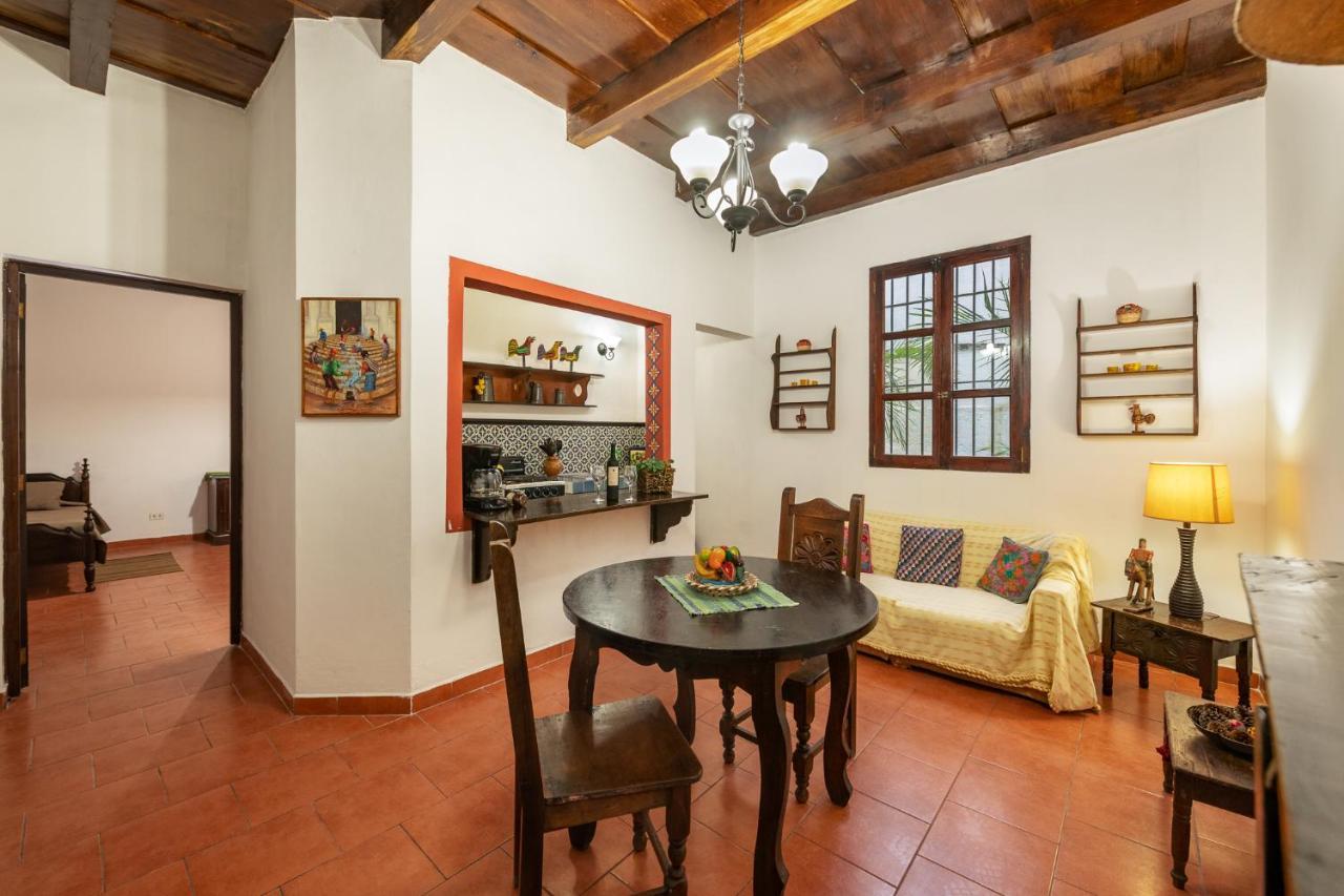 Casita Tumbergia Lejlighed Antigua Eksteriør billede